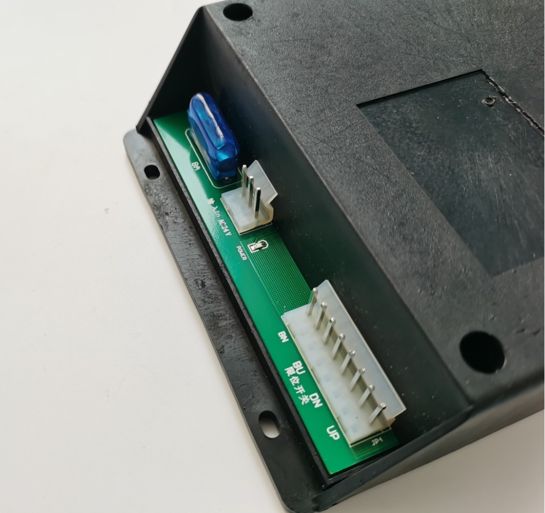 Dental Chair Control Box: Basi - Lab Equipment recension och pris